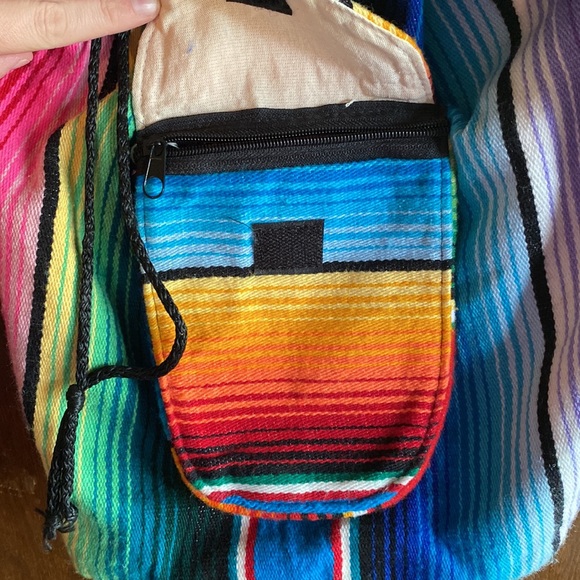 Serape pull string backpack - Picture 3 of 5